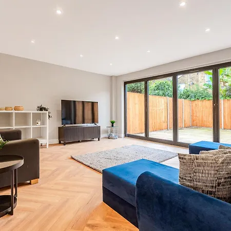 Battersea Spacious Home Perfect For Family And Groups With Free Parking Sleep 8 London Exterior photo