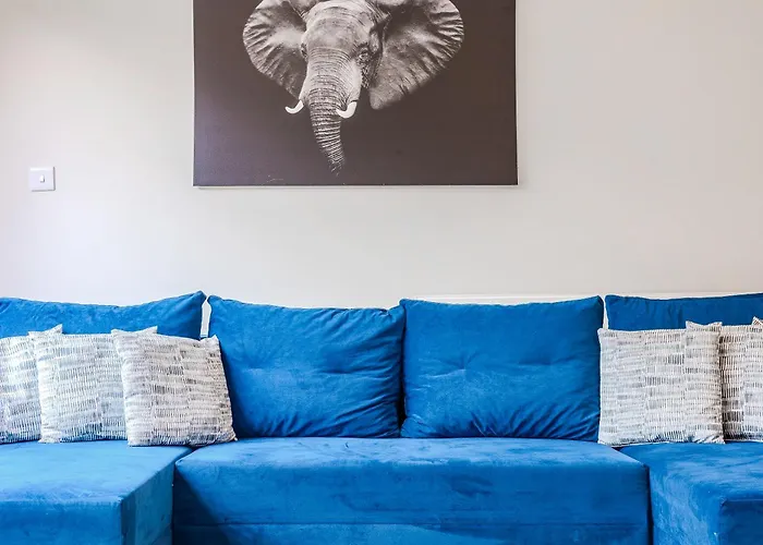 Battersea Spacious Home Perfect For Family And Groups With Free Parking Sleep 8